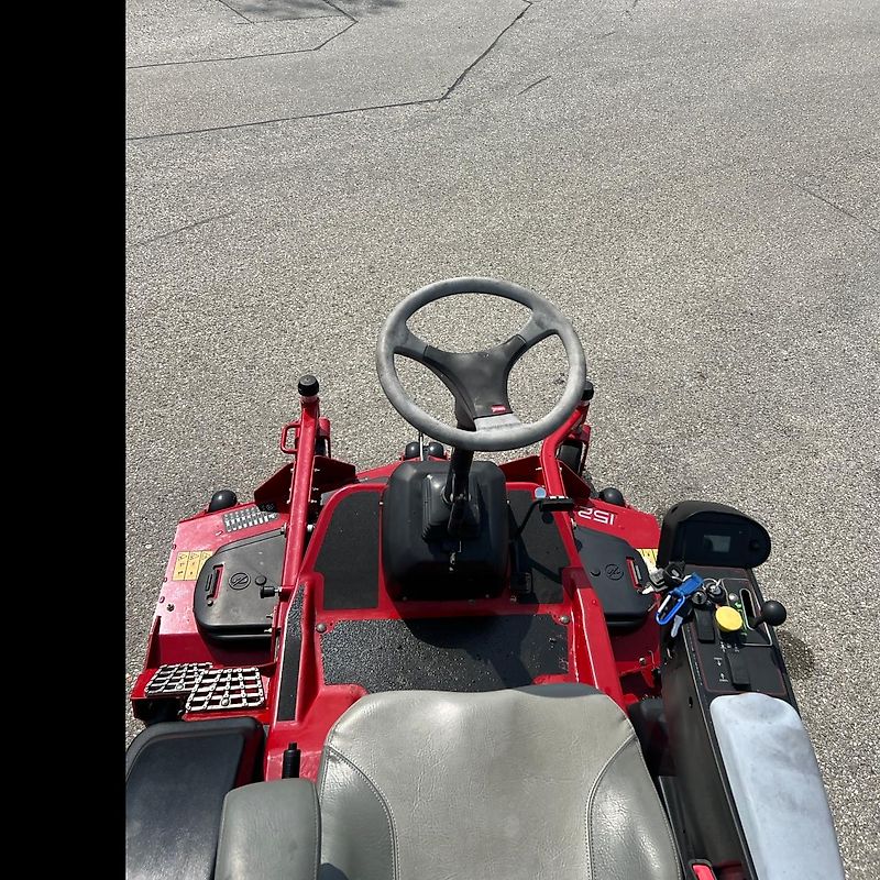 Toro Groundsmaster 3200