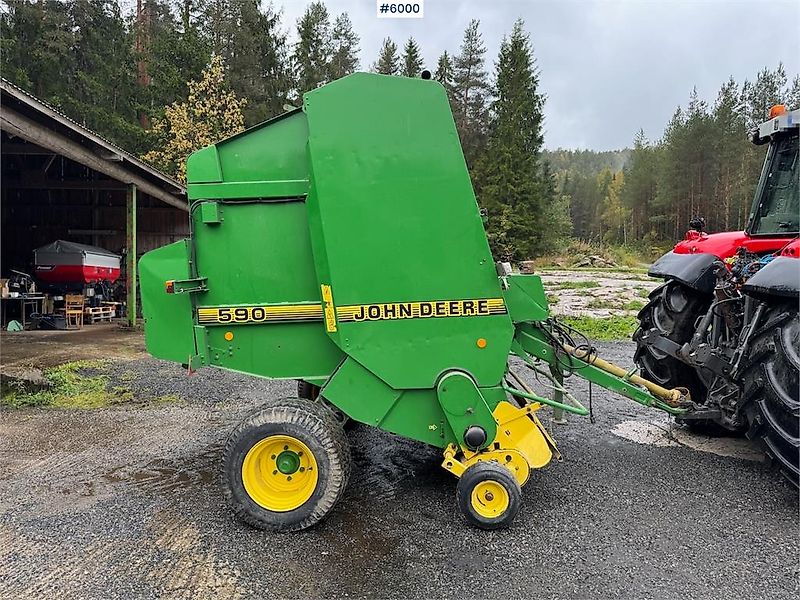 John Deere 590
