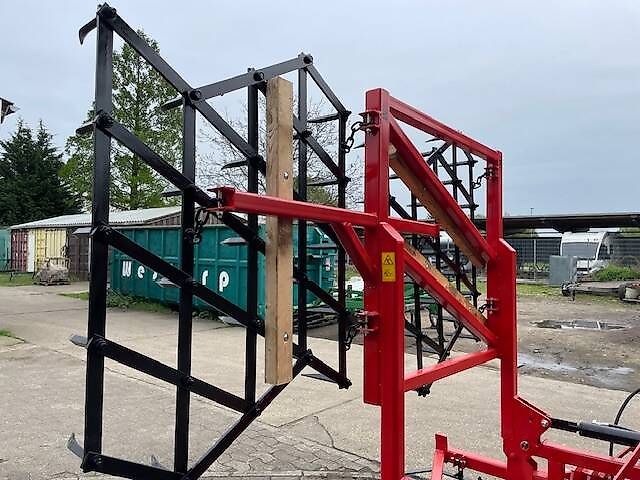 BM Maschinenbau Ackeregge / Egge 5,6m 2-reihig mit Holzauflage und Beleuchtung