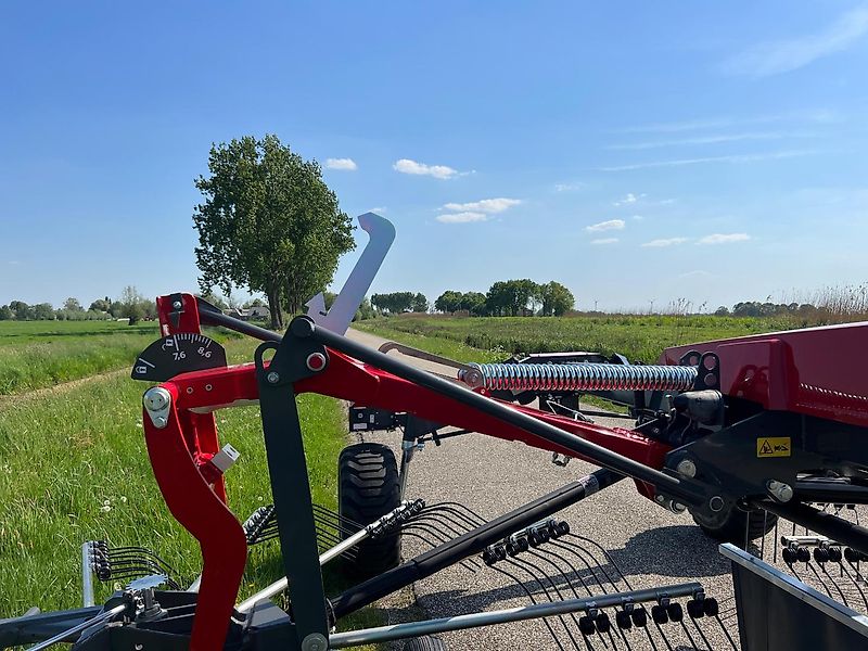 Massey Ferguson RK 862 TRC Gen2 hark