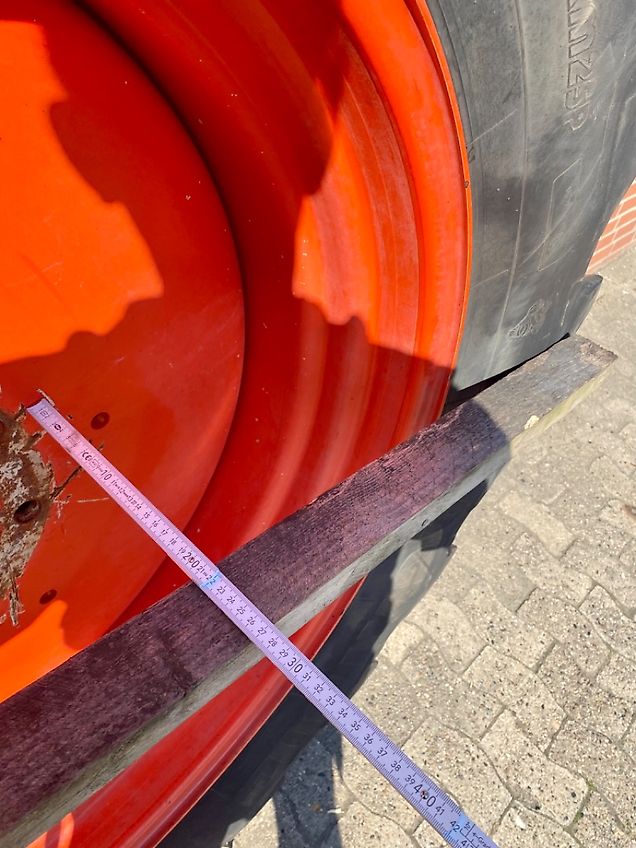 Claas 520/85 R 38, 20.8 R 38, Michelin, Claas, John Deere, IHC, Case-IH, 275 8-Loch Kock-Felge