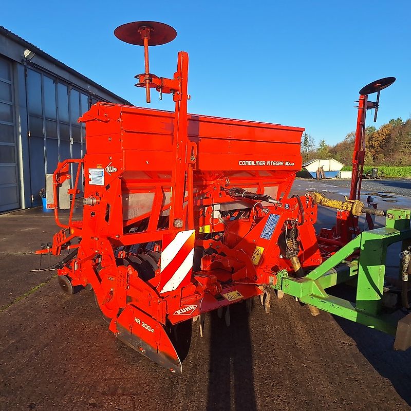 Kuhn Integra 3003 Säkombination Sämaschine mit Kuhn Kreiselegge HR 3004