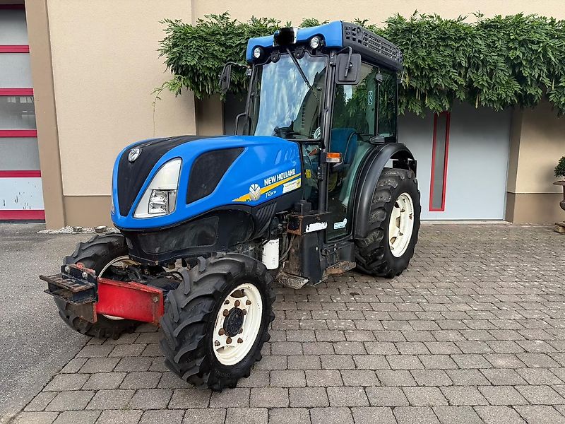 New Holland T4.90N