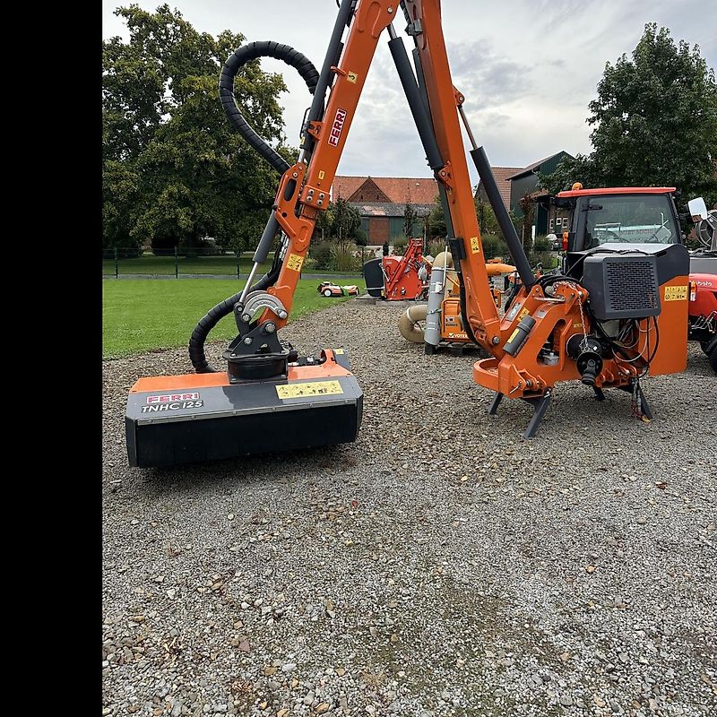 Ferri TSH 720Z mit Schlegelmähkopf