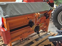 Rauch UKS 120 Kastenstreuer