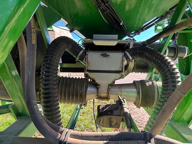 John Deere 1725 NT+FT180 wenig benutzt