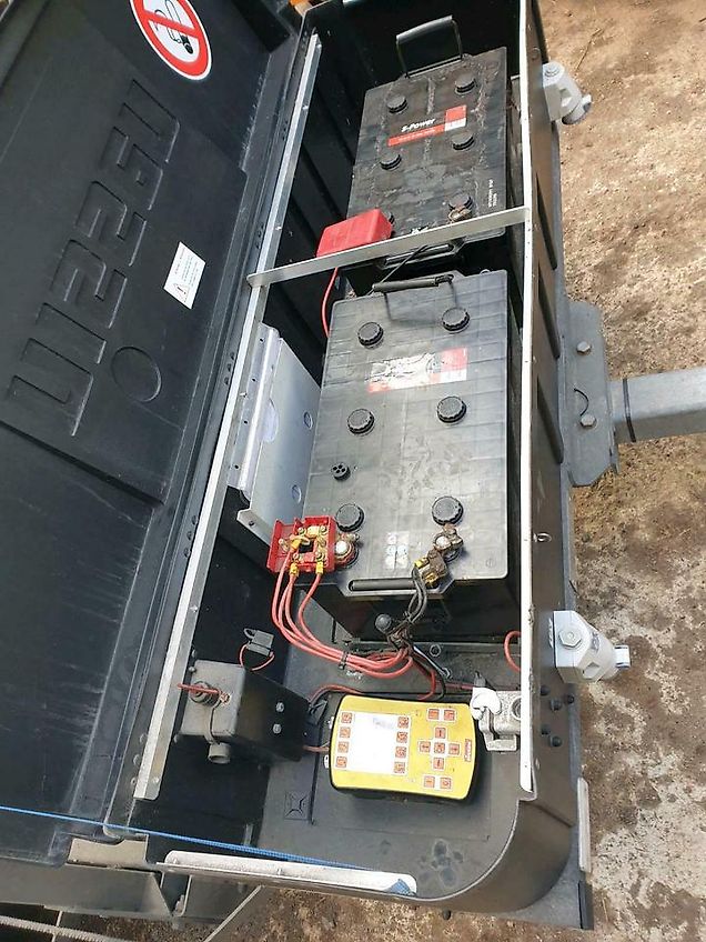 Nissen Absperrtafel Sperrwand Verkehrleitanhänger VZ 616 unimog