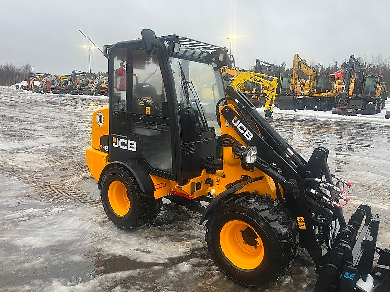 JCB 403 / Kauha, Piikit, 30km/h, Takuu 12kk