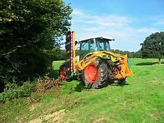 Sonstige HEDGECUTTER TO HIRE