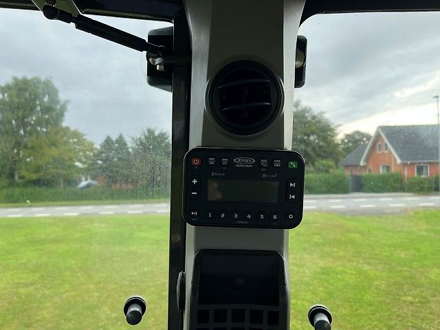 New Holland B115 D TC 4X4