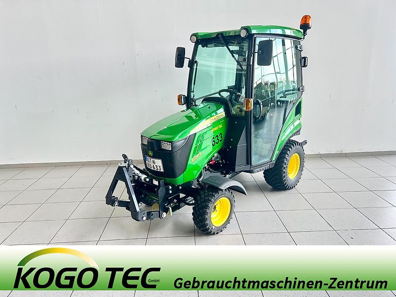 John Deere 1026R