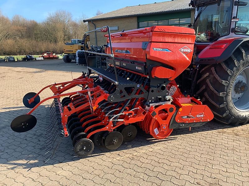 Kuhn Sitera 3030 24E mit HR 3030