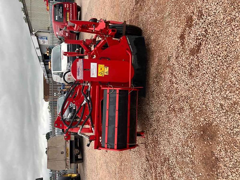 Grimme HT 210 Front Mounted Self-Propelled Topper