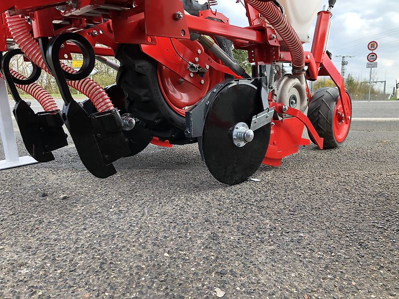 Minos Agri Einzelkornsämaschine T-PNM-4-GS-DY-AG mit el. Überwachung