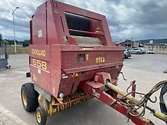 New Holland 658