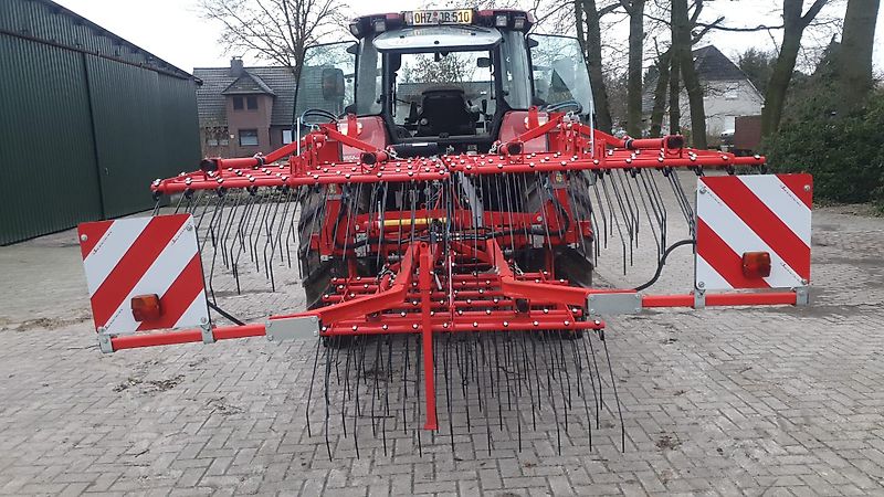 Einböck Einböck Aerostar 450 Arbeitsbreite 450 cm Hydraulische Klappung Gesamtarbeitsleistung 5 Ha. aus Betriebsumstellung