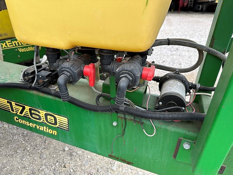John Deere 1760