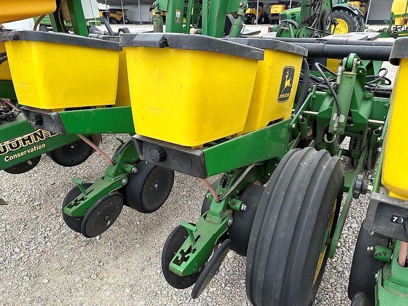John Deere 1760