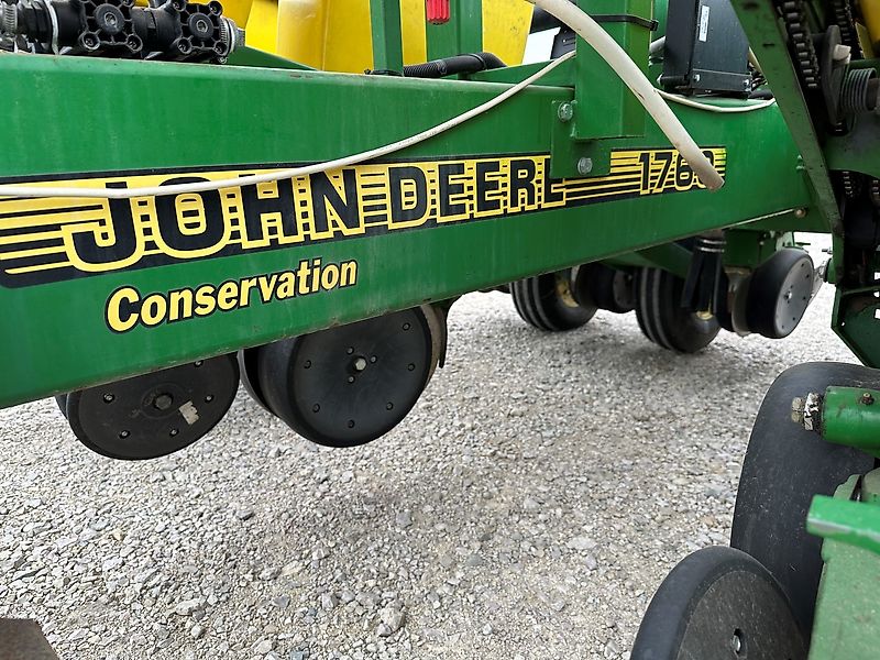 John Deere 1760