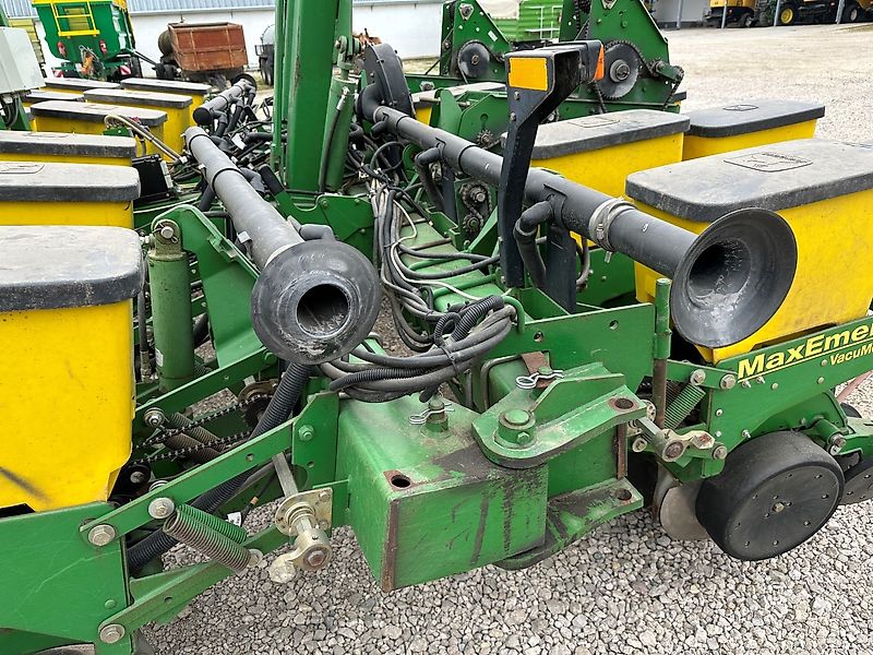 John Deere 1760
