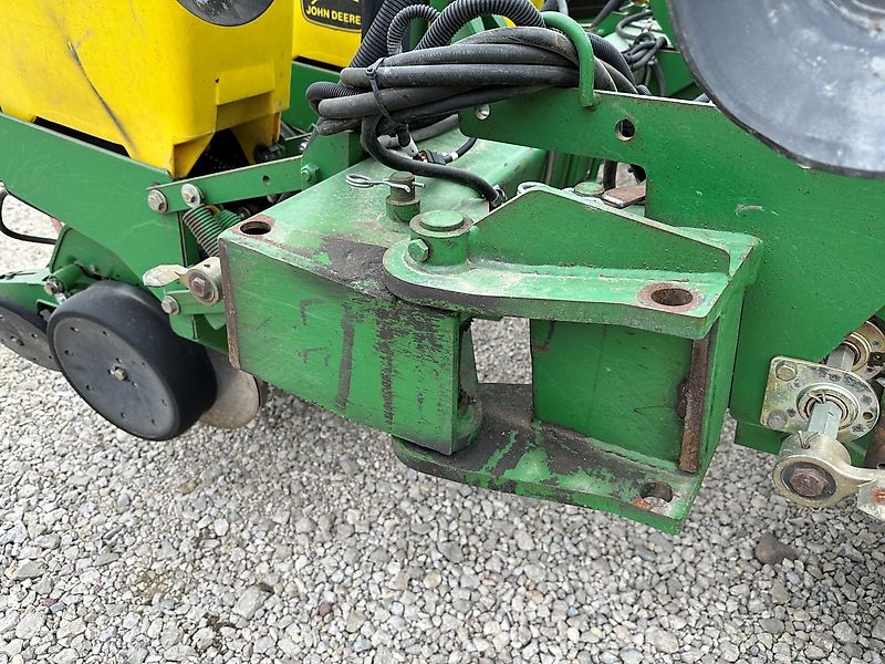 John Deere 1760