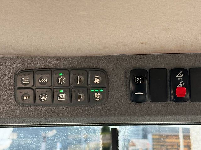 Doosan DEVELON /DL200-7, central lubrication, 2022