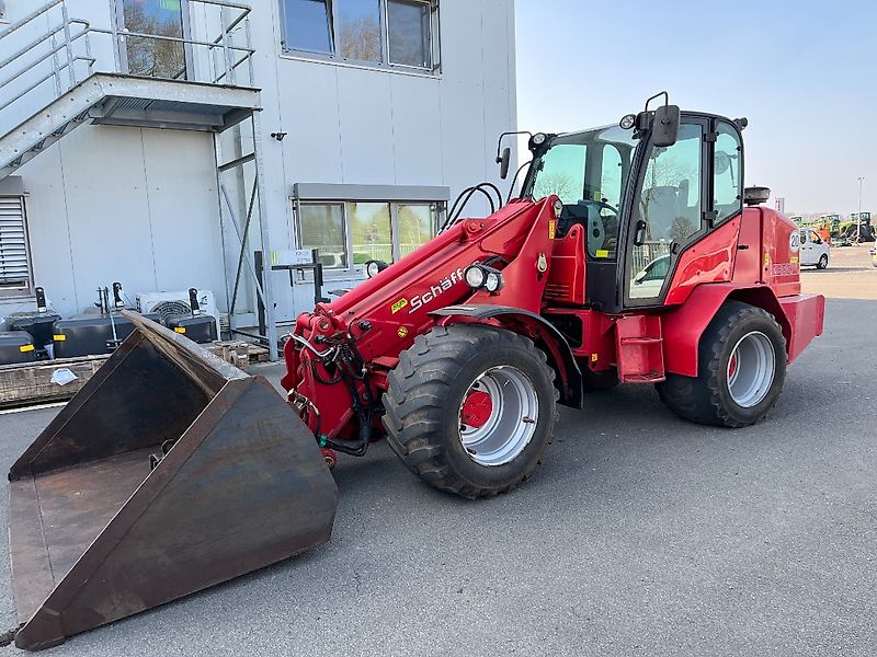 Schäffer 9330 T Teleskopradlader, Schaufel, EURO -Adapter