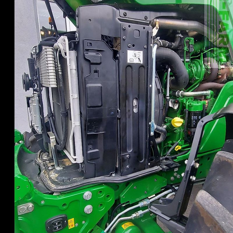 John Deere 6130R