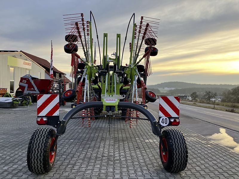 Claas LINER 2800 TREND AVO25