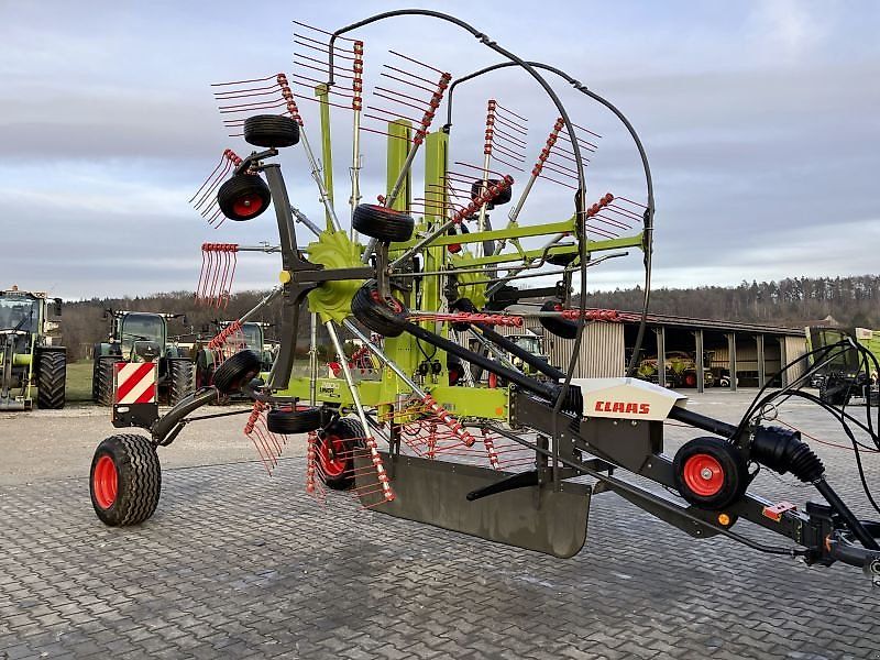 Claas LINER 2800 TREND AVO25