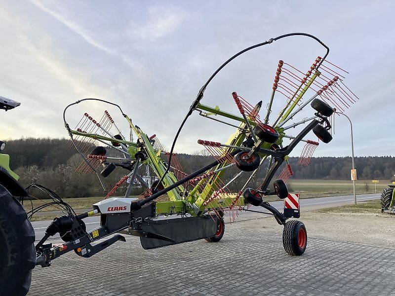 Claas LINER 2800 TREND AVO25