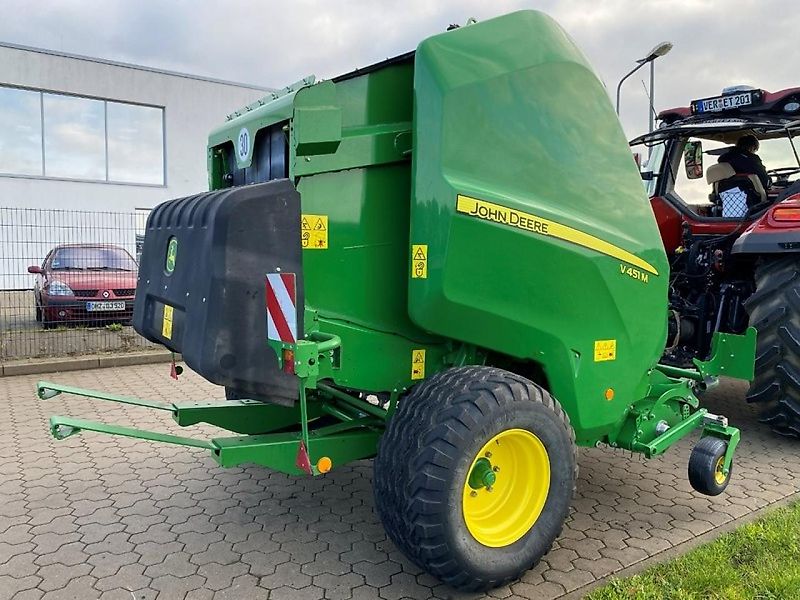 John Deere V 451 M