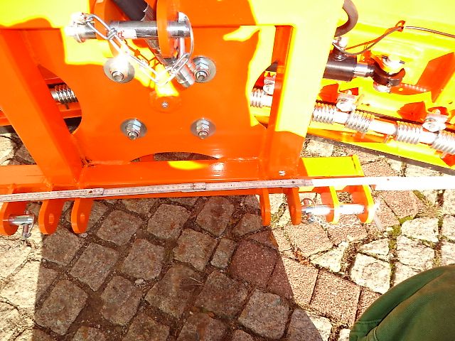 H L M -City -  Varioschneepflug - 1,8 Meter- Hydraulisch Varioschneepflug 1,8 Meter- Hydraulisch