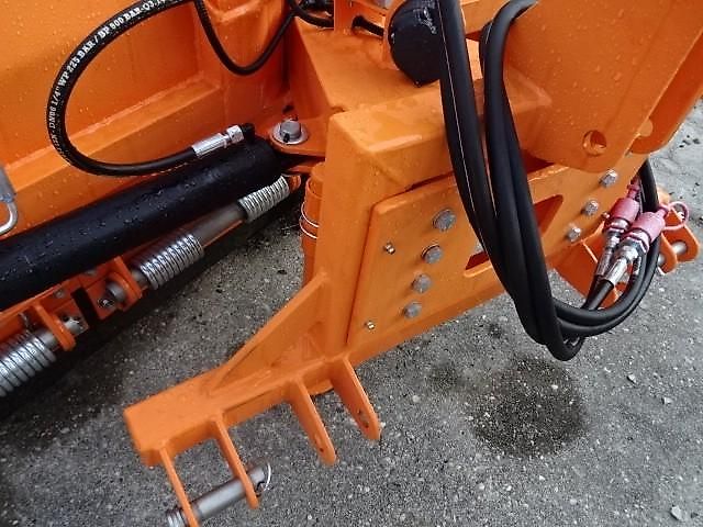 H L M - City - Varioschneepflug 2,2 Meter- Hydraulisch NEUER- 2,2 Meter Varioschneepflug - Hydraulisch