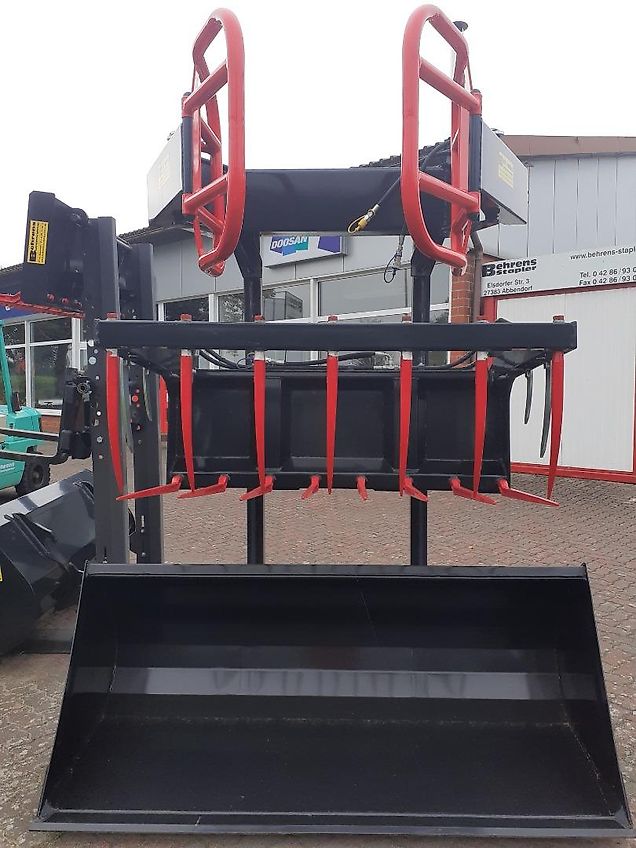 Hydrometal Anbaugeräte