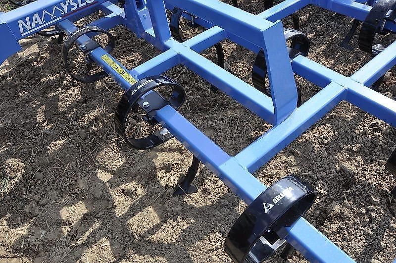 Namyslo Saatbeetbereitung / Seedbed cultivator / Combiné de préparation / Argegat para cultivo poco profundo / Argegat do płytkiej uprawy Organic 5 m