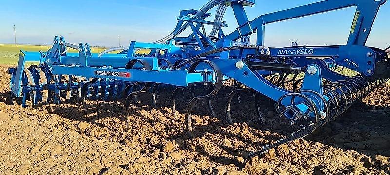Namyslo Saatbeetbereitung / Seedbed cultivator / Combiné de préparation / Argegat para cultivo poco profundo / Argegat do płytkiej uprawy Organic 5 m