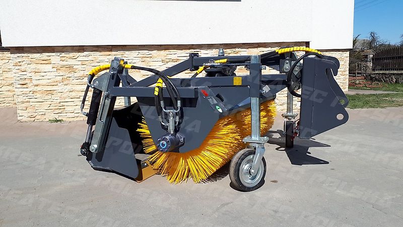 KREATEC Kehrmaschine /Kehrbesen/Veegmaschine/sweeper aus ST52, Burste 620 mm