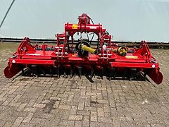 Kverneland H-Series rotorkopeg met hydraulische hefinrichting