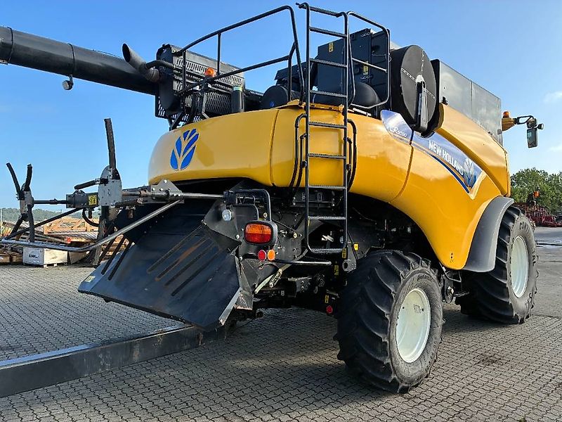 New Holland CR 9080