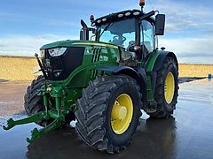John Deere 6215R