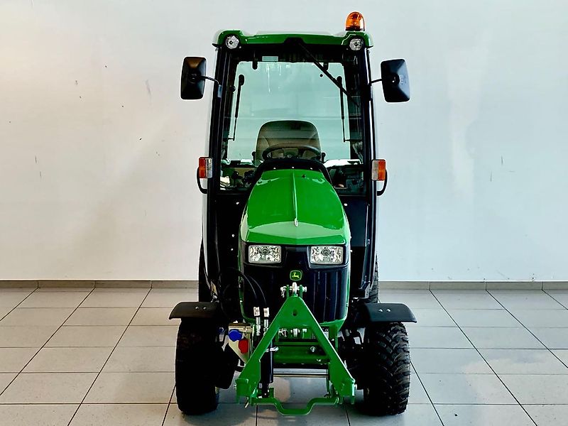John Deere 1026R