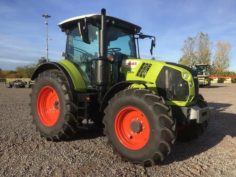 Claas ARION 530