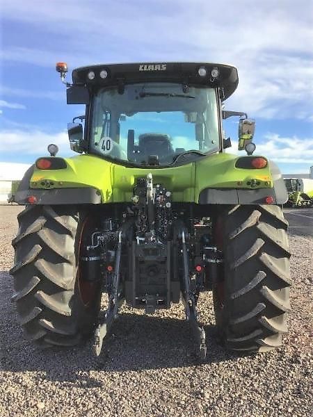 Claas ARION 530