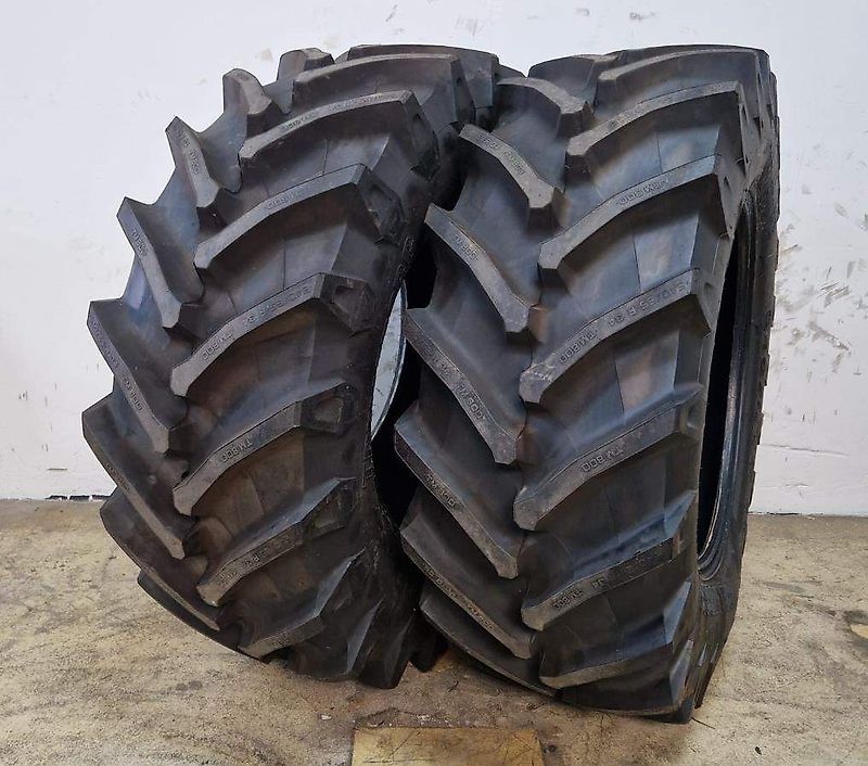 Trelleborg 540/65R34 Trelleborg TM800 145D Demontage DOT4124