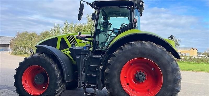 Claas Axion 930 CMatic