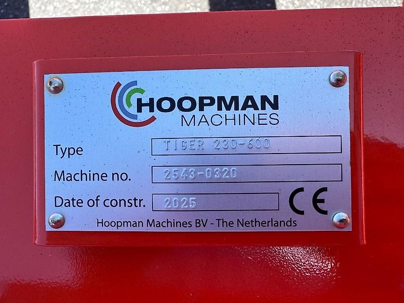 Holaras Tiger Claas Aufnahme Schneidkamm Reisskamm