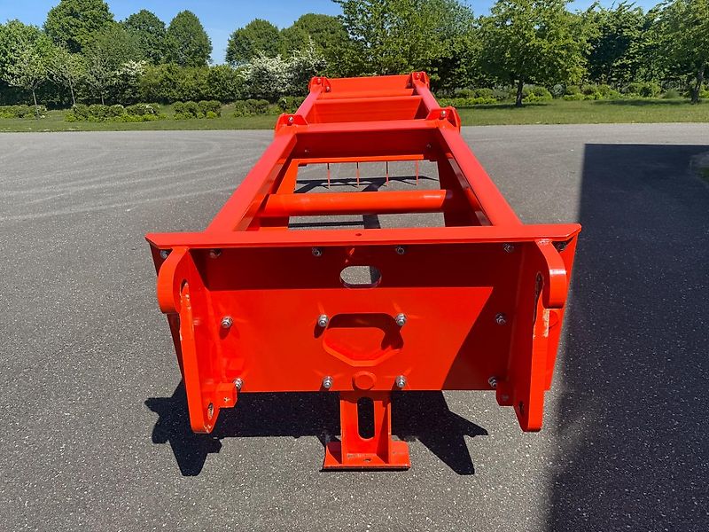 Holaras Tiger Claas Aufnahme Schneidkamm Reisskamm