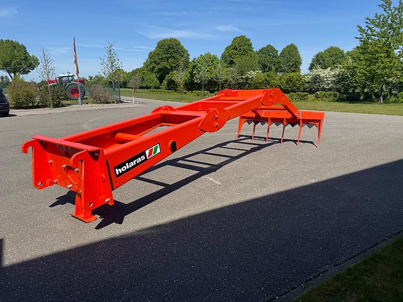 Holaras Tiger Claas Aufnahme Schneidkamm Reisskamm