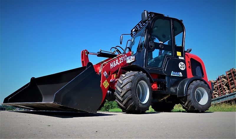 H&R 2512 Radlader kompakter Hoflader Lader